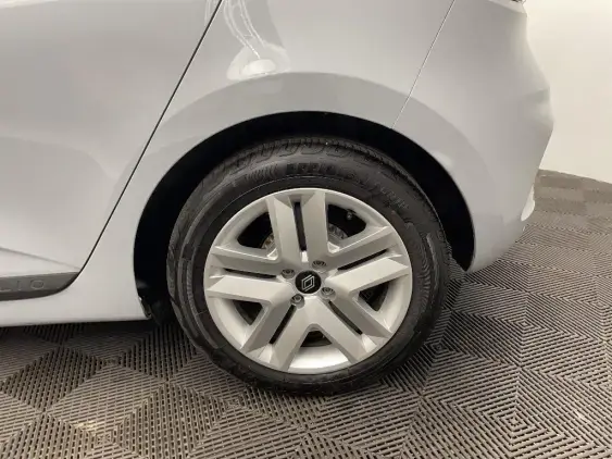 RENAULT CLIO V - voiture d'occasion - Photo 24