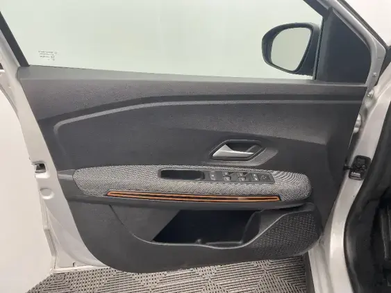 DACIA SANDERO III - voiture d'occasion - Photo 18