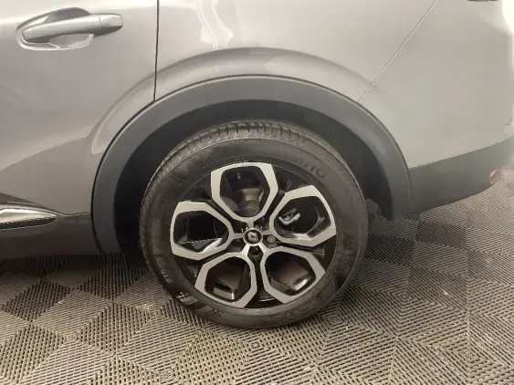 RENAULT ARKANA - voiture d'occasion - Photo 24