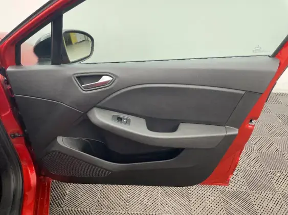 RENAULT CLIO V - voiture d'occasion - Photo 20