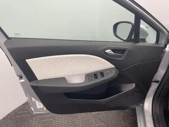 RENAULT CLIO V - voiture d'occasion - Photo 19