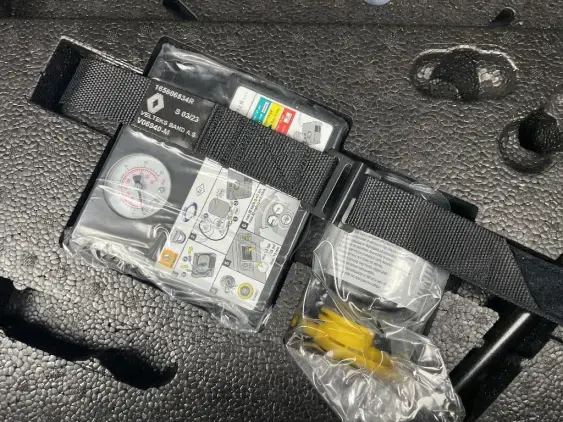 RENAULT CLIO V - voiture d'occasion - Photo 17