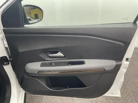 DACIA SANDERO III - voiture d'occasion - Photo 20