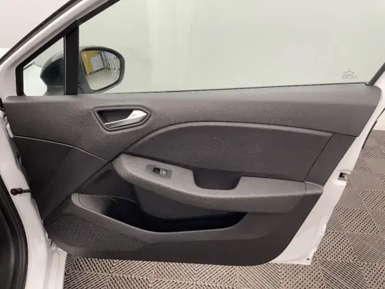 RENAULT CLIO V - voiture d'occasion - Photo 19