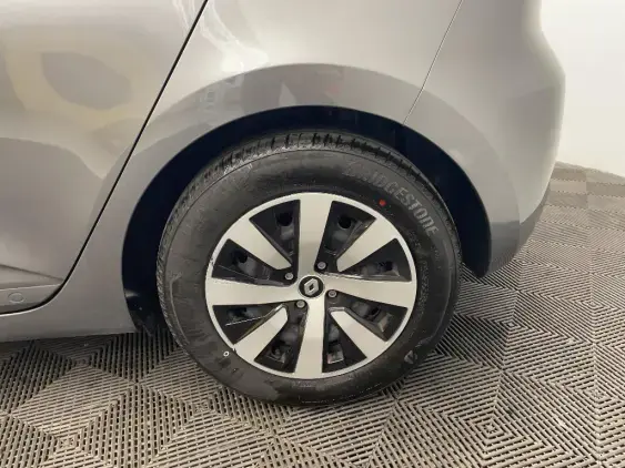 RENAULT CLIO V - voiture d'occasion - Photo 23