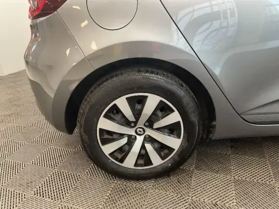 RENAULT CLIO V - voiture d'occasion - Photo 24