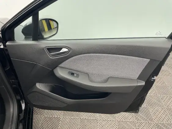 RENAULT CLIO V - voiture d'occasion - Photo 20