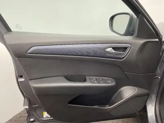 RENAULT ARKANA - voiture d'occasion - Photo 19