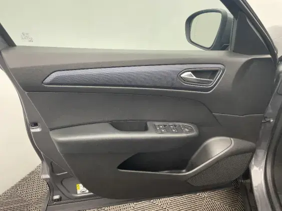 RENAULT ARKANA - voiture d'occasion - Photo 19