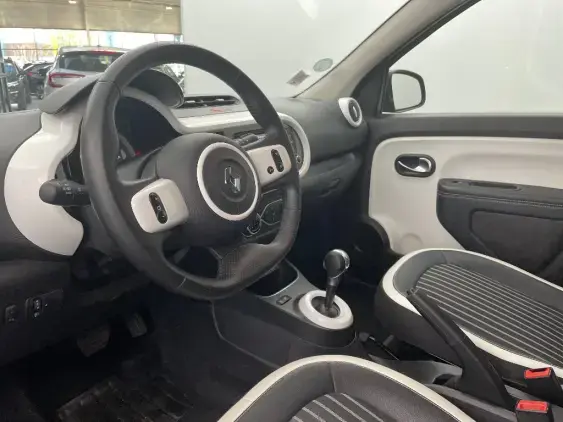 RENAULT TWINGO ELECTRIQUE III - voiture d'occasion - Photo 18