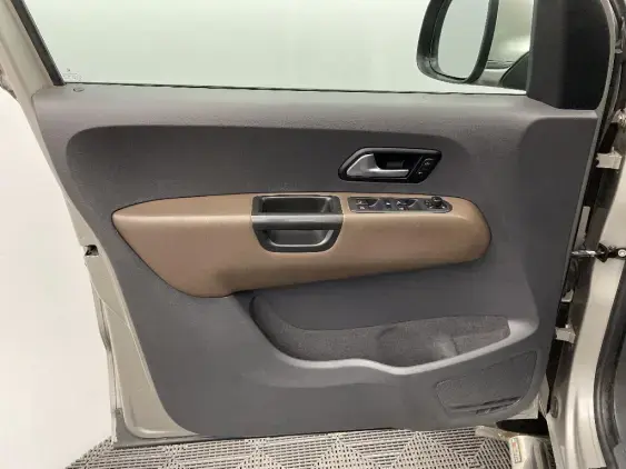 VOLKSWAGEN AMAROK - voiture d'occasion - Photo 18