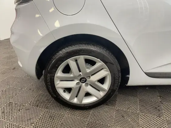 RENAULT CLIO V - voiture d'occasion - Photo 25