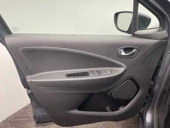 RENAULT ZOE - voiture d'occasion - Photo 18