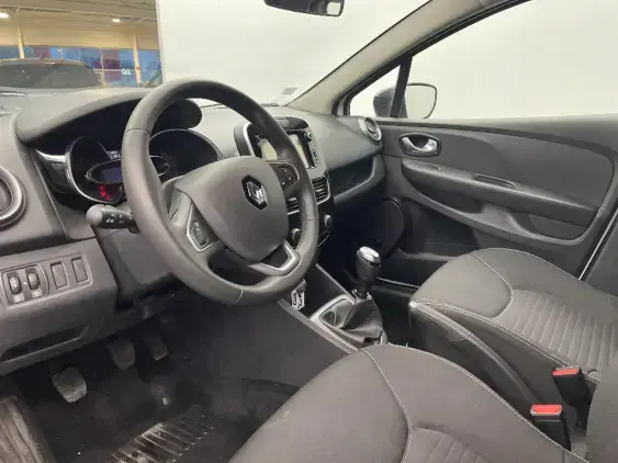 RENAULT CLIO IV - voiture d'occasion - Photo 17