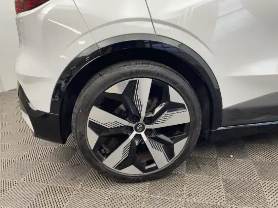 RENAULT MEGANE V - voiture d'occasion - Photo 24