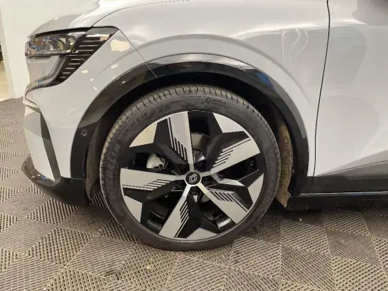 RENAULT MEGANE V - voiture d'occasion - Photo 22