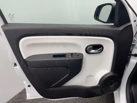 RENAULT TWINGO III - voiture d'occasion - Photo 19