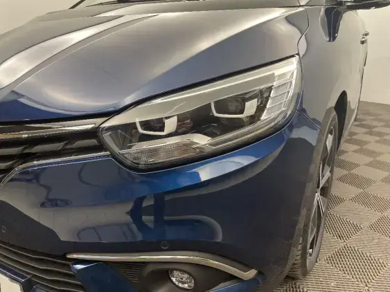 RENAULT SCENIC IV - voiture d'occasion - Photo 22