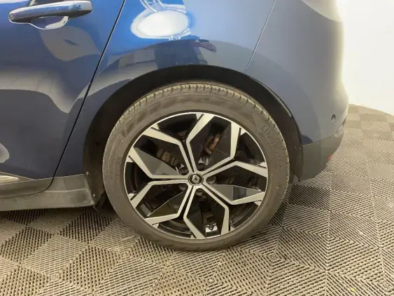 RENAULT SCENIC IV - voiture d'occasion - Photo 24