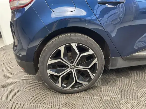 RENAULT SCENIC IV - voiture d'occasion - Photo 25