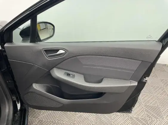 RENAULT CLIO V - voiture d'occasion - Photo 20