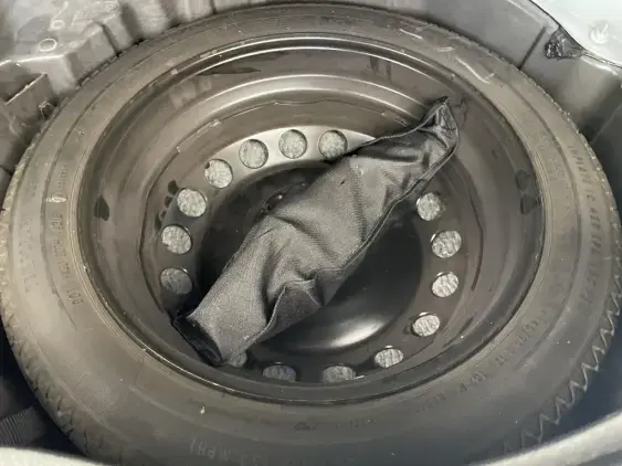 RENAULT SCENIC IV - voiture d'occasion - Photo 17