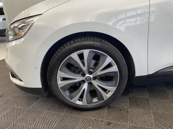 RENAULT SCENIC IV - voiture d'occasion - Photo 23