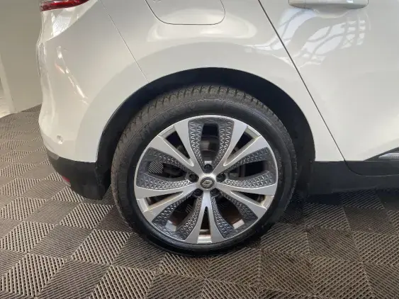 RENAULT SCENIC IV - voiture d'occasion - Photo 25