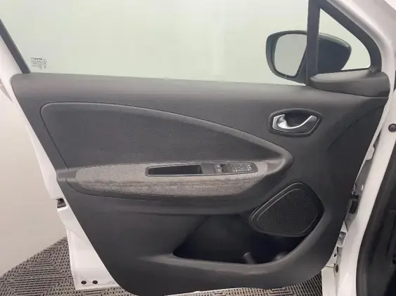 RENAULT ZOE - voiture d'occasion - Photo 19