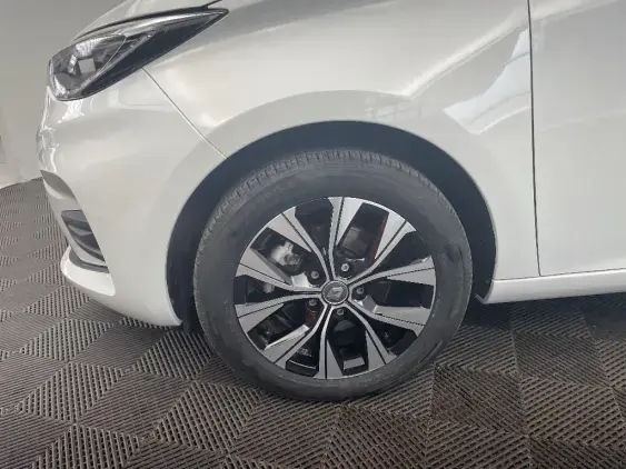 RENAULT ZOE - voiture d'occasion - Photo 23