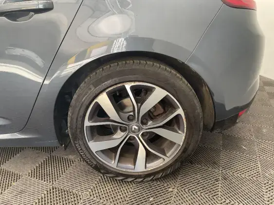 RENAULT MEGANE IV - voiture d'occasion - Photo 24