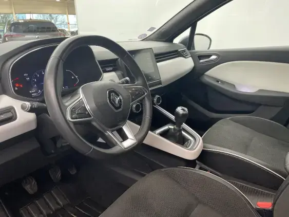 RENAULT CLIO V - voiture d'occasion - Photo 18