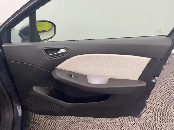 RENAULT CLIO V - voiture d'occasion - Photo 20