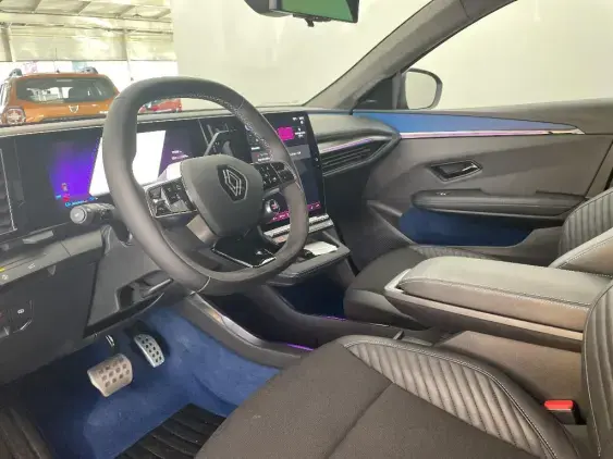 RENAULT SCENIC V ELECTRIQUE - voiture d'occasion - Photo 18