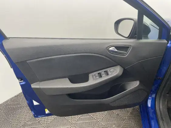 RENAULT CLIO V - voiture d'occasion - Photo 19