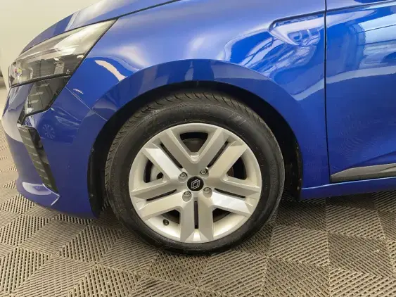 RENAULT CLIO V - voiture d'occasion - Photo 23