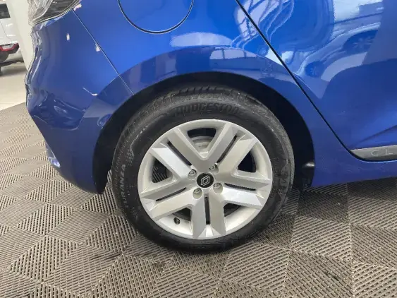 RENAULT CLIO V - voiture d'occasion - Photo 25