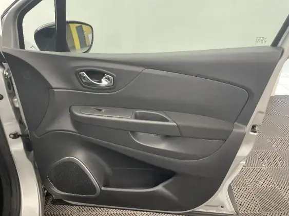 RENAULT CAPTUR - voiture d'occasion - Photo 20