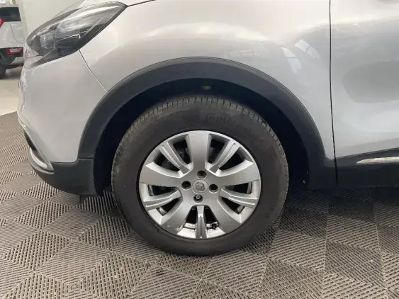 RENAULT CAPTUR - voiture d'occasion - Photo 23