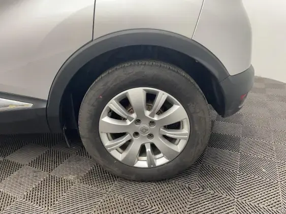 RENAULT CAPTUR - voiture d'occasion - Photo 24