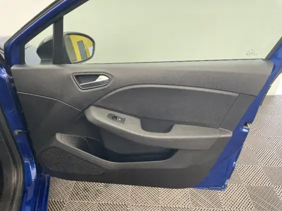 RENAULT CLIO V - voiture d'occasion - Photo 20