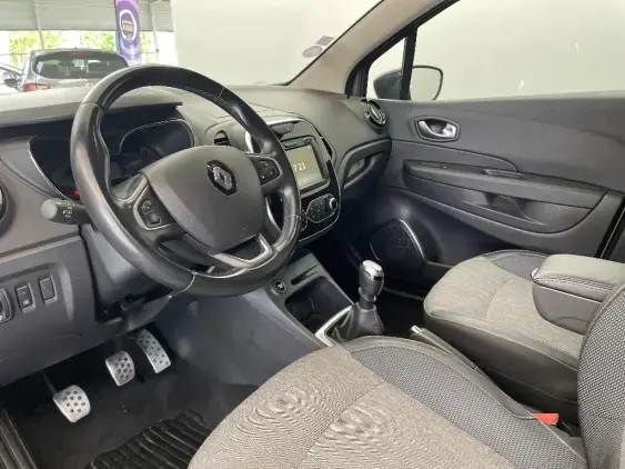 RENAULT CAPTUR - voiture d'occasion - Photo 18
