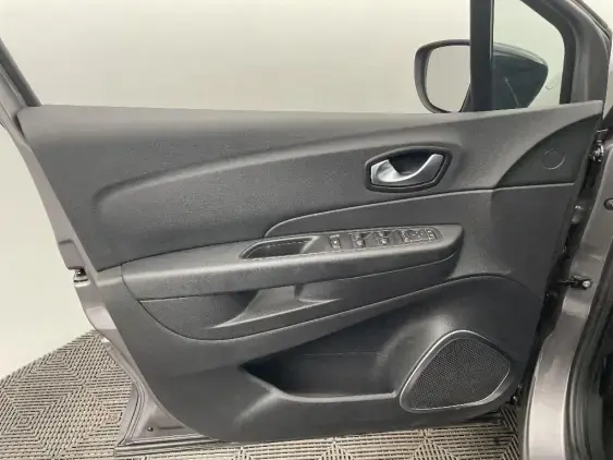 RENAULT CAPTUR - voiture d'occasion - Photo 19