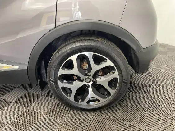 RENAULT CAPTUR - voiture d'occasion - Photo 24