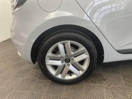 RENAULT CLIO V - voiture d'occasion - Photo 25