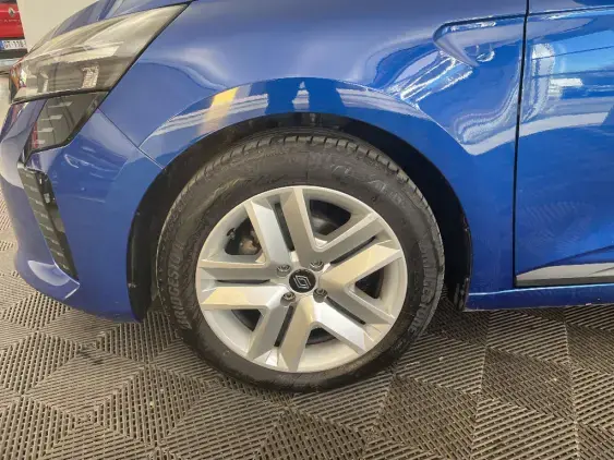 RENAULT CLIO V - voiture d'occasion - Photo 23