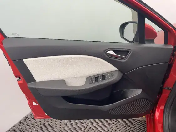 RENAULT CLIO V - voiture d'occasion - Photo 19