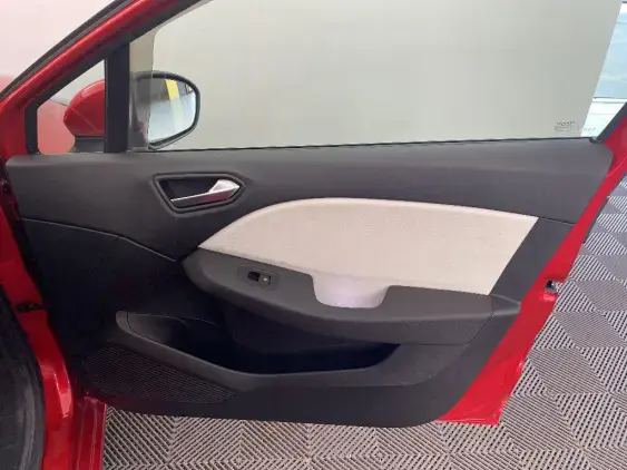 RENAULT CLIO V - voiture d'occasion - Photo 20