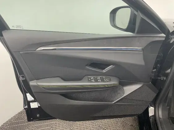 RENAULT MEGANE V - voiture d'occasion - Photo 18