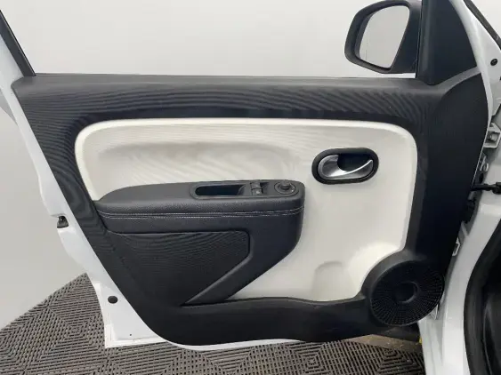 RENAULT TWINGO III - voiture d'occasion - Photo 19